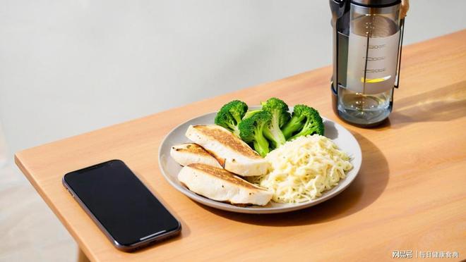 WilliamHill懒人减脂运动：每天10分钟居家训练无需器械(图4)