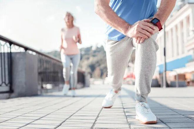 锻炼可能会让你加速衰老？医生提醒：这5种运动方式一定要避开(图4)