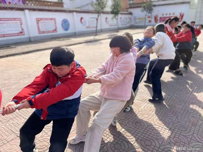 威廉希尔体育节活动掠影(图1)