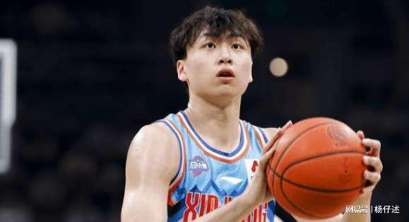 唉！运动战0分+0助+投篮三不沾还给对手传球球迷：这外援真水