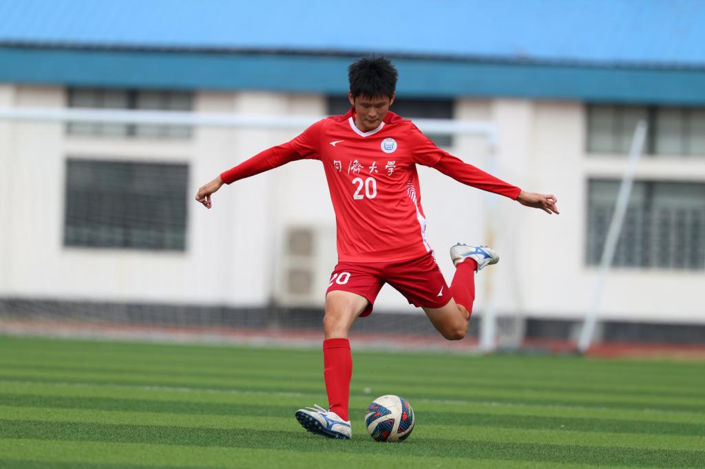 同济大学校园组男女足包揽上海市大学生足球联盟联赛冠威廉希尔WilliamHill军(图6)