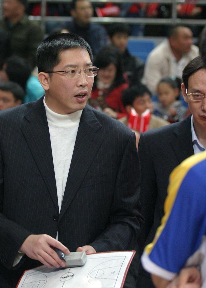 31岁就当教授？揭秘武大靖的学术背景与执教能力