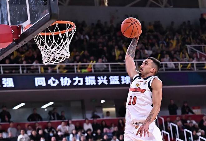 理性分析广东宏远这四位外援里面谁被替换掉更为合适？（内置投票选项）(图3)