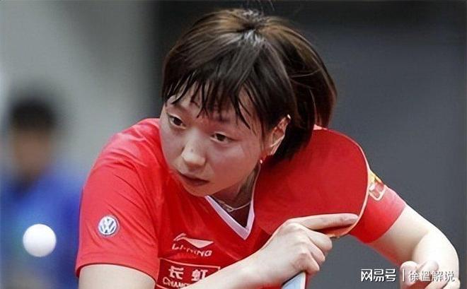 她年少出名却因跟王皓恋爱被蔡振华开除如今儿女双全生活幸福(图5)