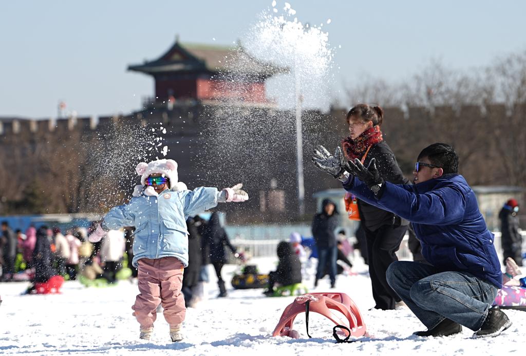 WilliamHill两会现场速递从“赛事流量”到“治理增量”——代表委员热议体育赛事赋能城市治理的长效转化(图1)