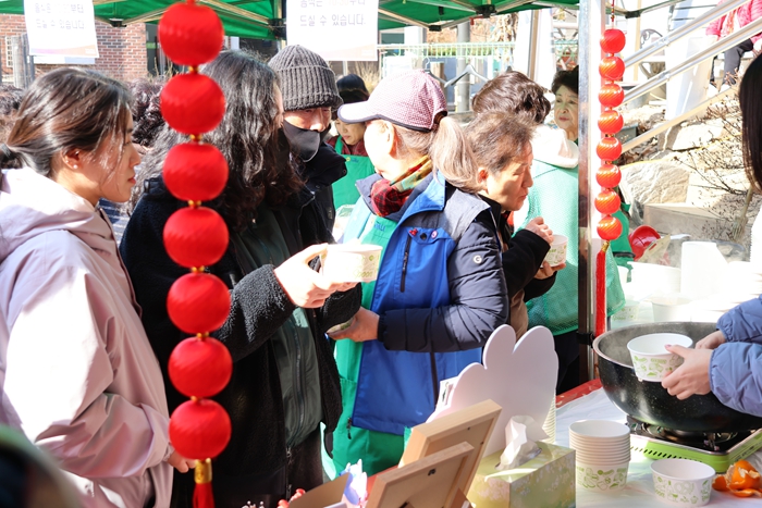 文体--韩国威廉希尔频道--人民网(图1)