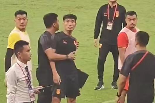 今晚！国足VS中国香港CCTV5无直播武磊等中超球员元旦别添堵(图3)