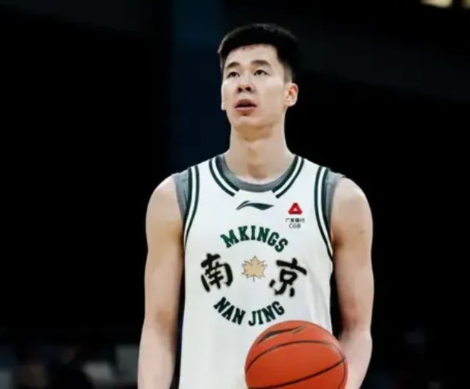 威廉希尔WilliamHill郭昊文内讧后仍可带队取胜！冲烂浙江内线分赵柏清却无态度(图2)