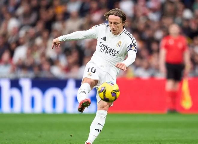 足球赛事：国家德比、豪门对决与争冠悬念附CCTV5、CCTV5+节目单(图6)