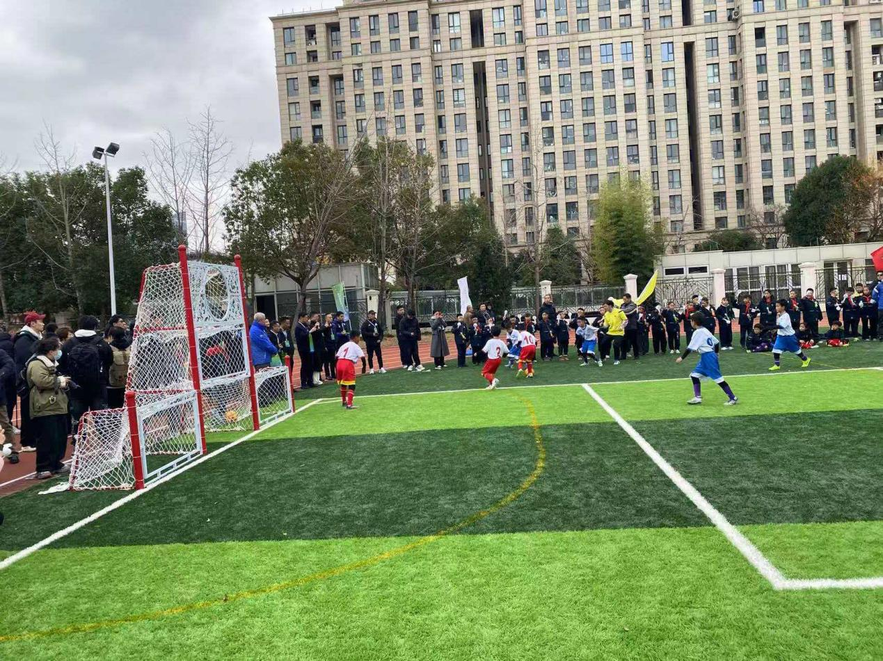 千年蹴鞠焕新颜：椒江华鞠运动培训点燃校园传统体育新活力(图3)