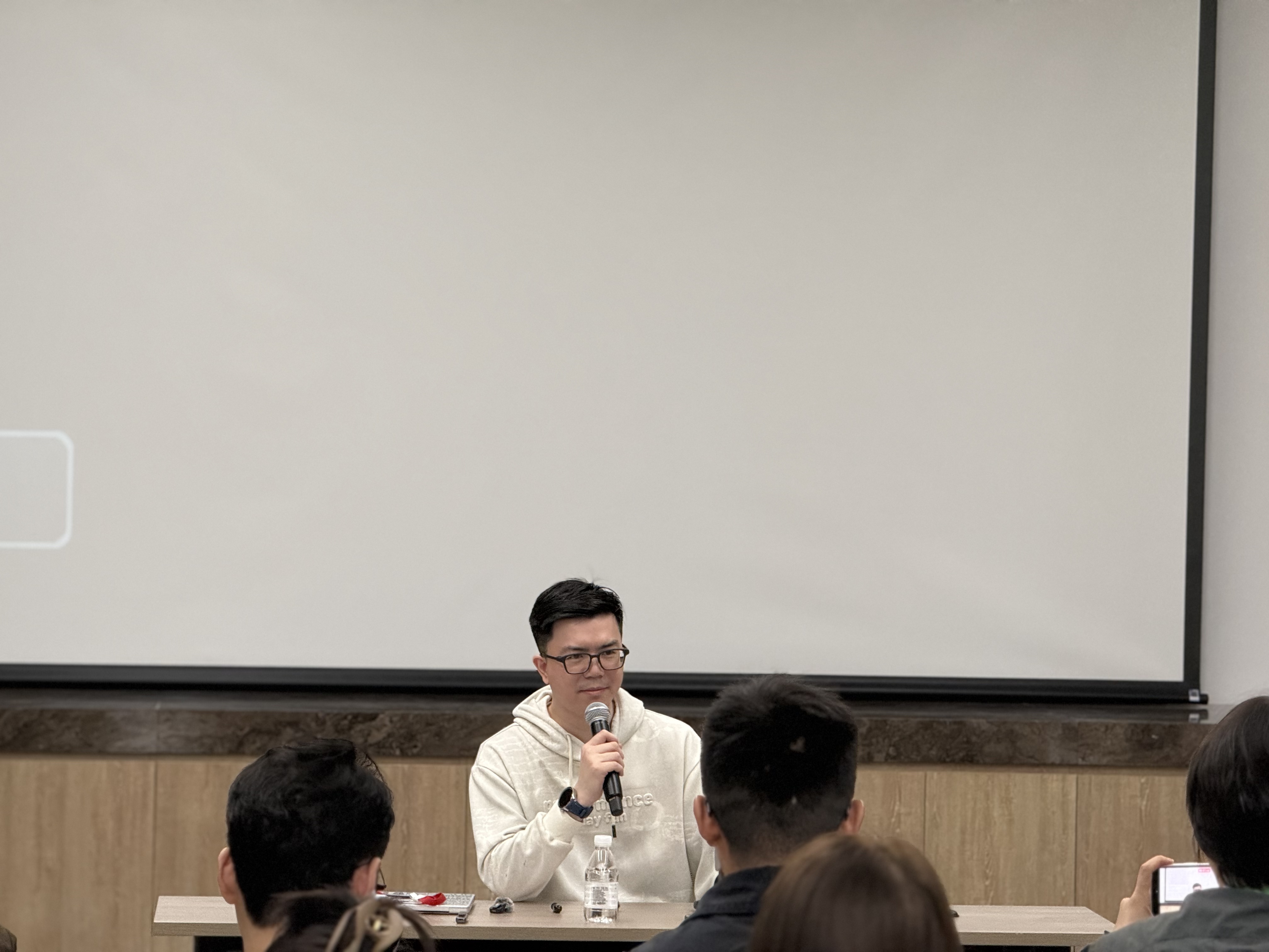 智元2025年收入公开！稚晖君：我们不差钱(图10)