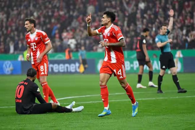 威廉希尔拜仁慕尼黑重返德国杯决赛：客场完胜勒沃库森展现王者底蕴(图2)