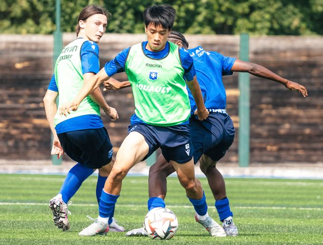 威廉希尔在法国瞥见中国足球的未来(图8)